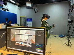 南京构府、学校、企业、科研机构、家庭、社会 